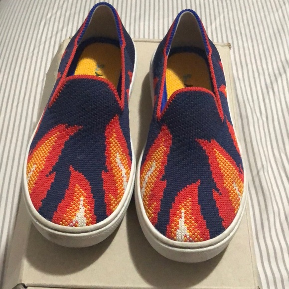 Rothy's Other - 🎉HP 🎉 Kids Rothy’s sz 11 navy and orange flames Rothy's Other - 🎉HP 🎉 Kids Rothy’s sz 11 navy and orange flames